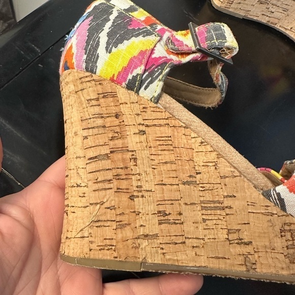 Tom’s Women’s Sienna Ikat Cork Heel Wedge Sandals Size 7.5 - Picture 7 of 14